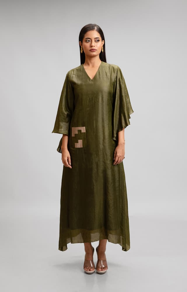 Silk Dress With Patchwork Pocket | Synonym Clothing Silk Dress With Patchwork Pocket | Synonym Clothing