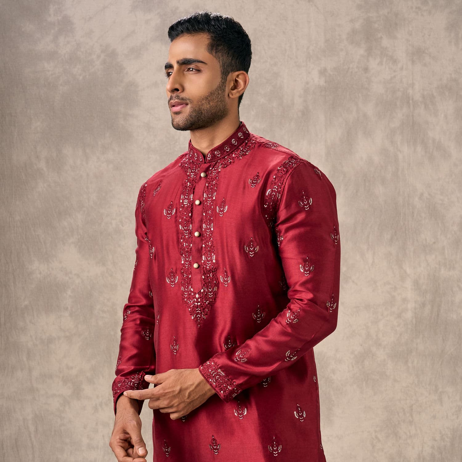 Red Silk Zardozi Embroidered Kurta Set | Twamev Red Silk Zardozi Embroidered Kurta Set | Twamev